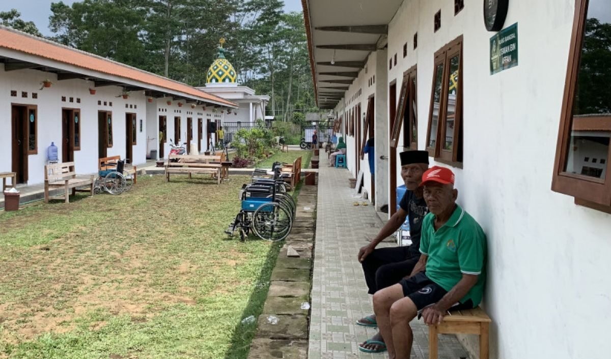 Ketua Yayasan Griya Lansia Malang, Sosok di Balik Layanan Kemanusiaan bagi Warga Sepuh