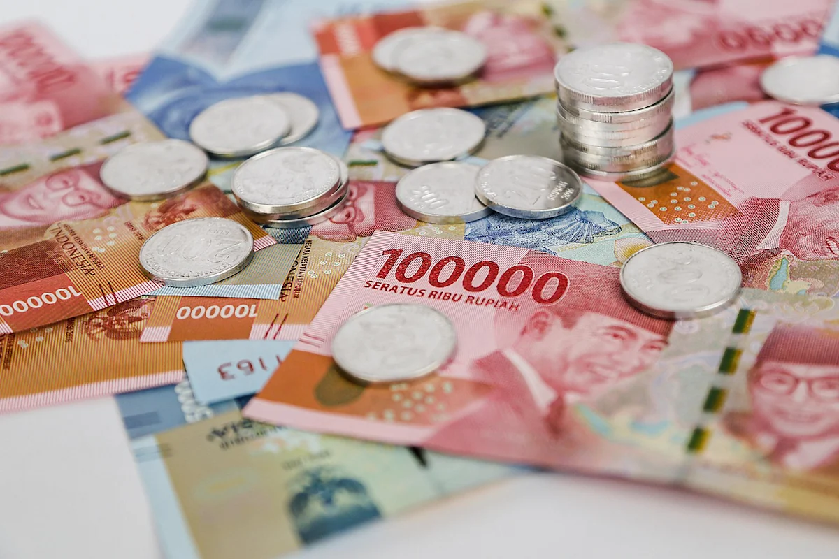 Rupiah Menguat di Tengah Penurunan Ekspektasi Pemangkasan Suku Bunga