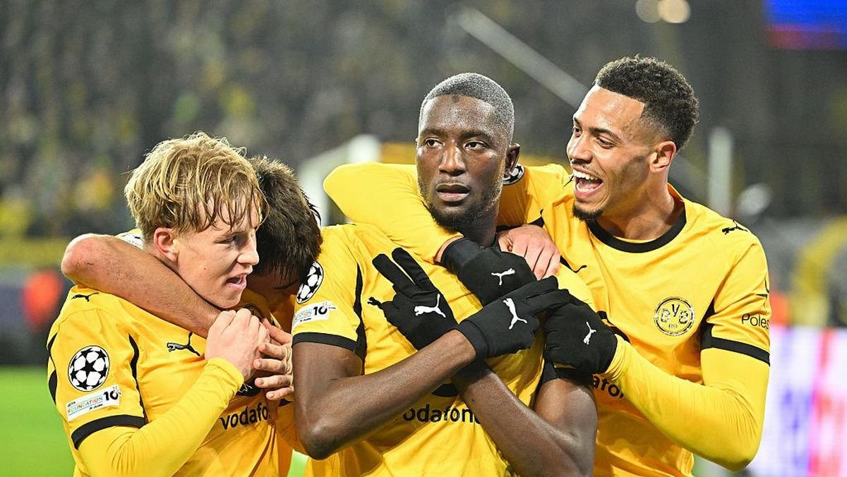 Borussia Dortmund Bungkam Villarreal 4-0 di Signal Iduna Park
