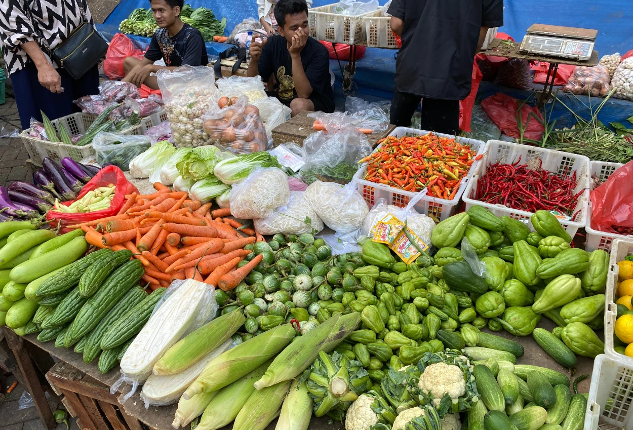 Harga Pangan Terkini: Cabai dan Daging Kompak Mengalami Penurunan