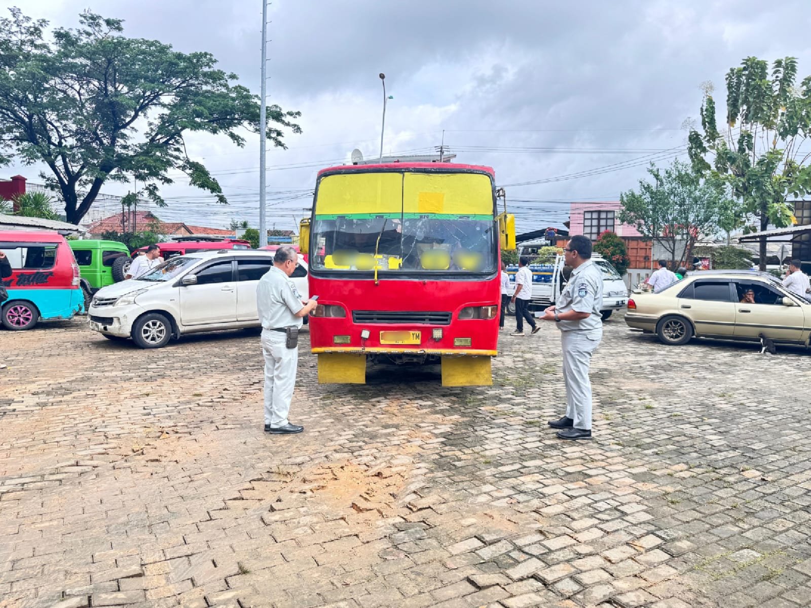 Jasa Raharja Bekasi Bersama Tim Pembina Samsat Kabupaten Bekasi Melakukan Pemeriksaan Pajak Kendaraan Bermotor