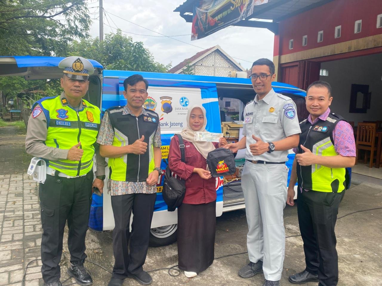 Jasa Raharja Rembang dan Tim Pembina Samsat Rembang Gelar Operasi Gabungan Ketertiban Pajak