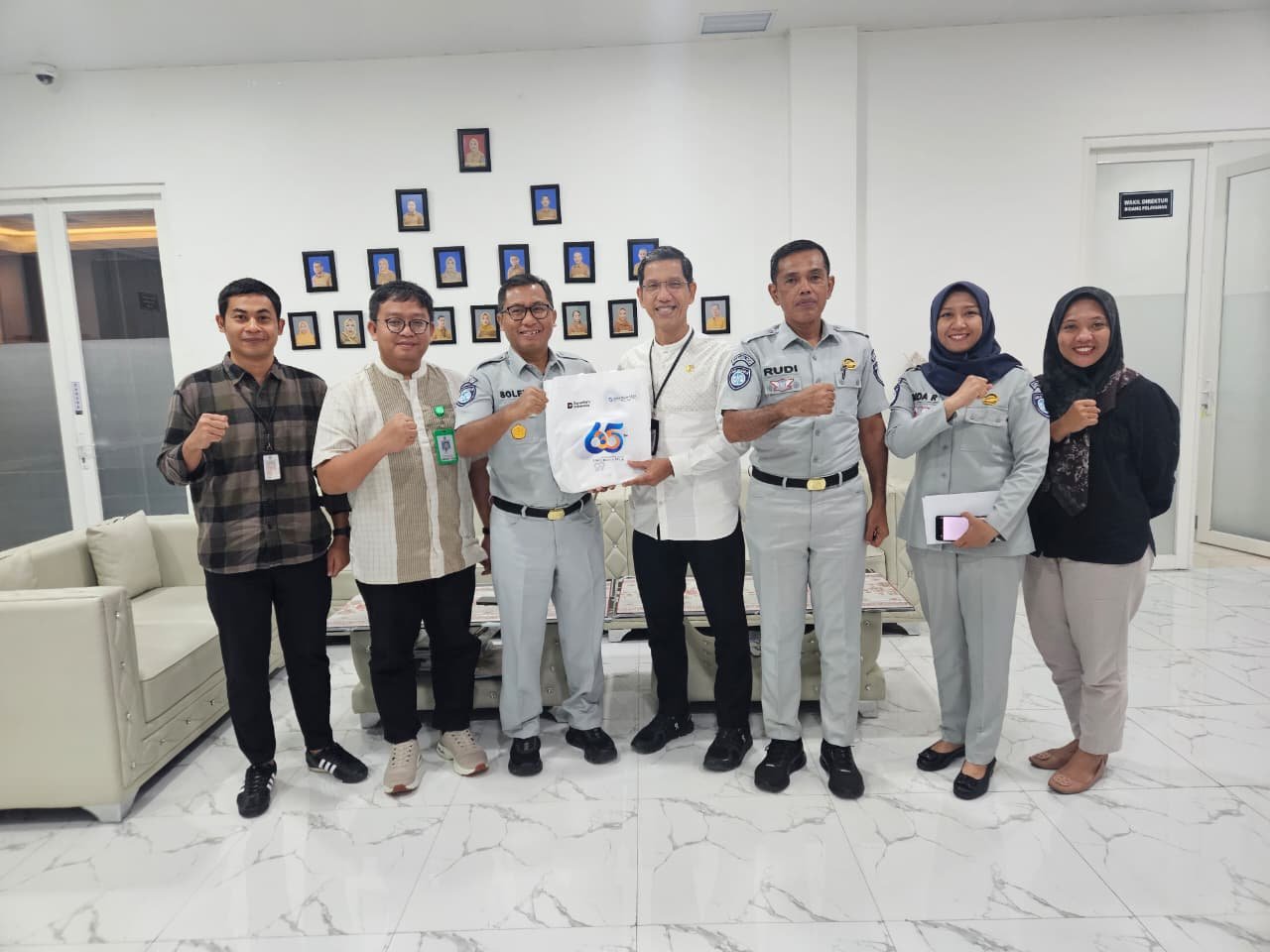 Perkuat Sinergi Pelayanan, Kepala Jasa Raharja NTB Lakukan Kunjungan Audiensi ke RSUD Kota Mataram Perkuat Sinergi Pelayanan, Kepala Jasa Raharja NTB Lakukan Kunjungan Audiensi ke RSUD Kota Mataram