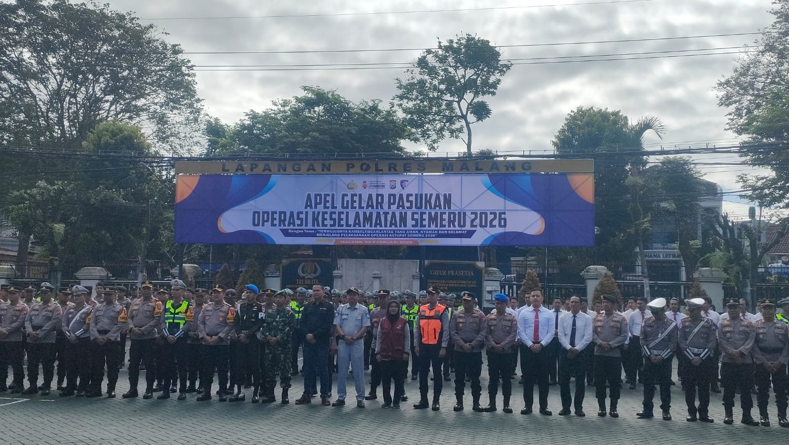 Jasa Raharja Cabang Malang melalui PJ KPJR Tk. II Kepanjen Laksanakan Apel Gelar Pasukan Operasi Keselamatan Semeru 2026 di Polres Malang