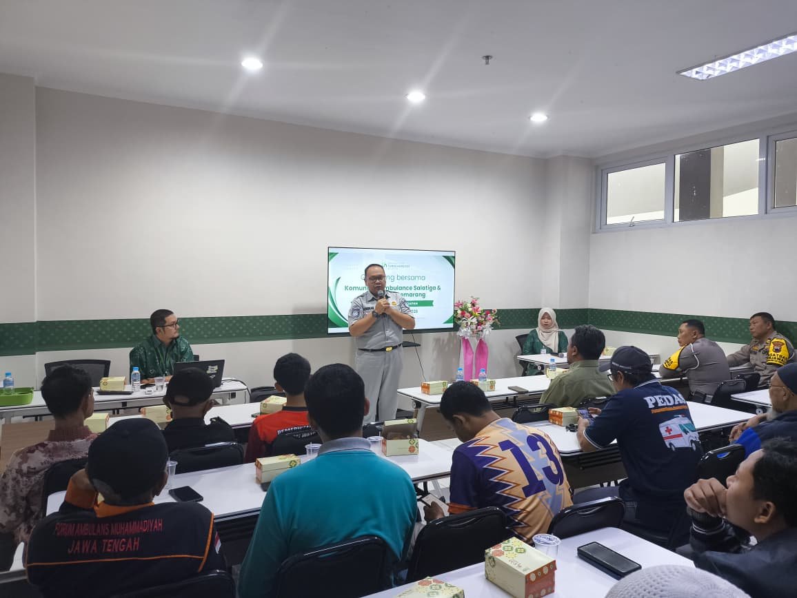 Jasa Raharja Ungaran Bersama RSI Tunas Harapan Bekali Driver Ambulans Kemampuan PPGD Jasa Raharja Ungaran Bersama RSI Tunas Harapan Bekali Driver Ambulans Kemampuan PPGD