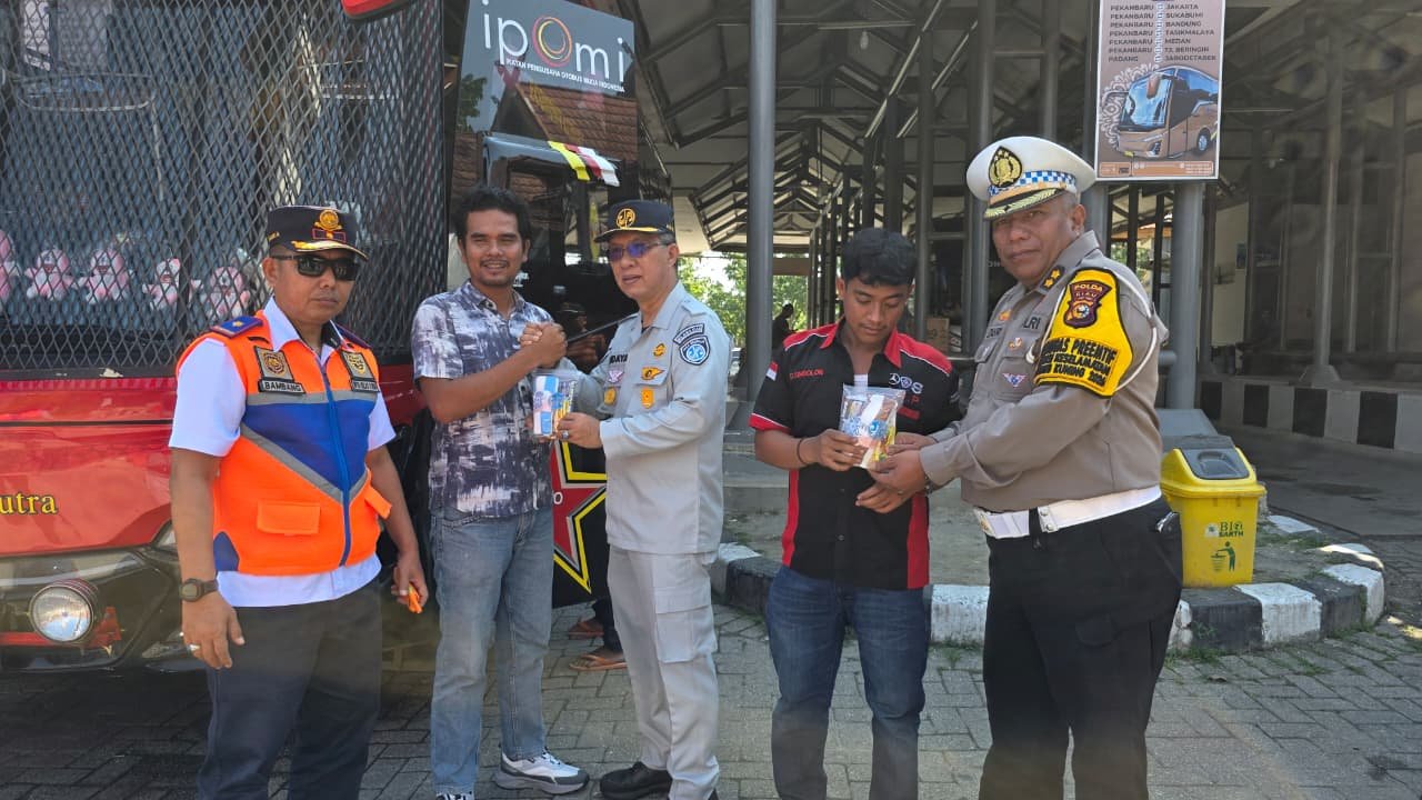 Jasa Raharja Kanwil Riau Hadiri Ramp Check dan Cek Kesehatan Driver Bus Jelang Libur Menjelang Ramadan di Terminal BRPS Pekanbaru
