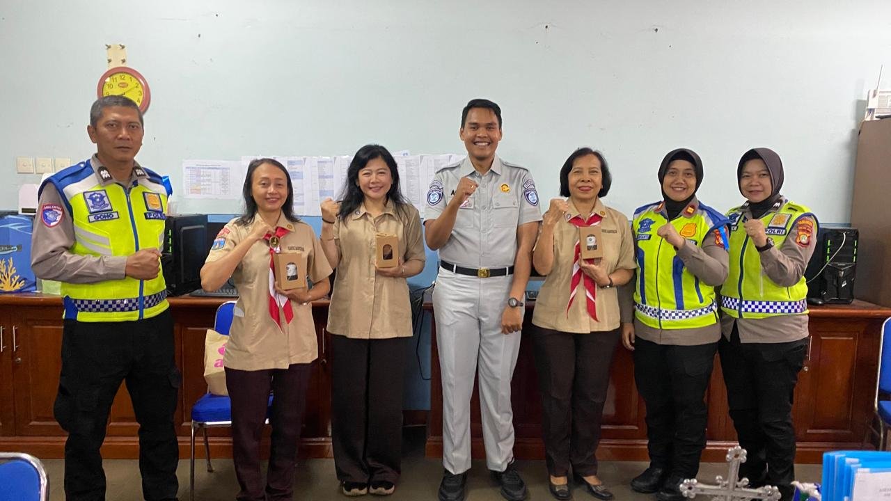 Polres Metro Tangerang Kota & Jasa Raharja Cabang Tangerang Gelar Sosialisasi Keselamatan Berlalu Lintas Bagi Guru PPKL Di SMA Strada Thomas Aquino Dalam Rangka Operasi Keselamatan Jaya 2026