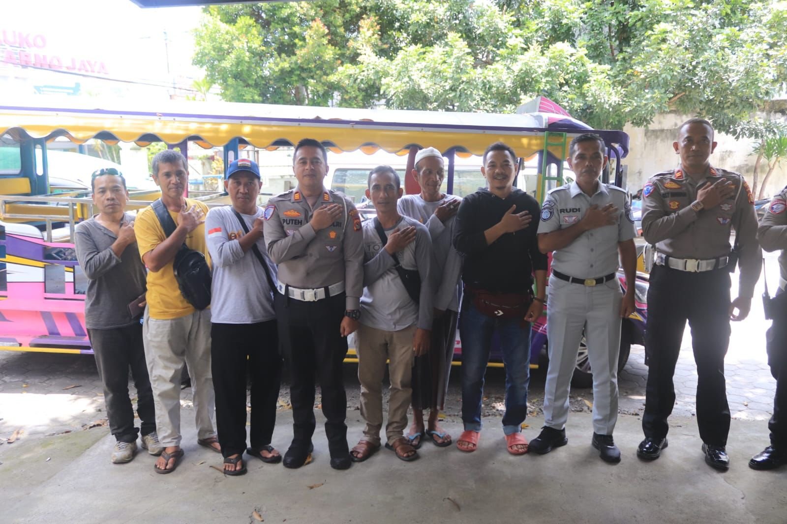 Tindak Lanjut FKLLAJ, Jasa Raharja NTB Bersama Mitra Gelar Diskusi Bersama Pemilik Odong-Odong Tindak Lanjut FKLLAJ, Jasa Raharja NTB Bersama Mitra Gelar Diskusi Bersama Pemilik Odong-Odong