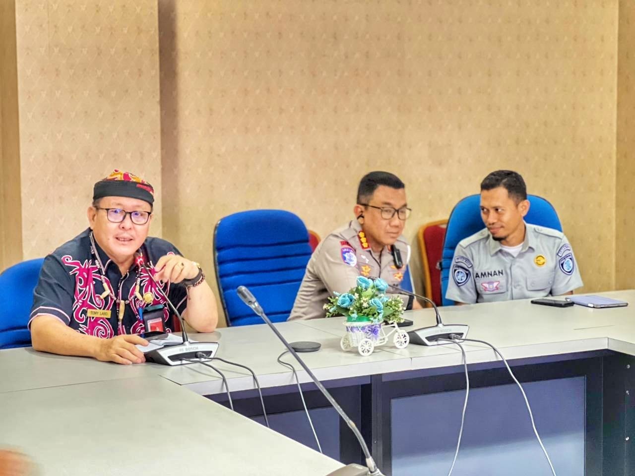 Sinergi untuk Pelayanan Publik : Jasa Raharja Cabang Tarakan Hadiri Rapat Anev Tim Pembina Samsat Provinsi Kalimantan Utara