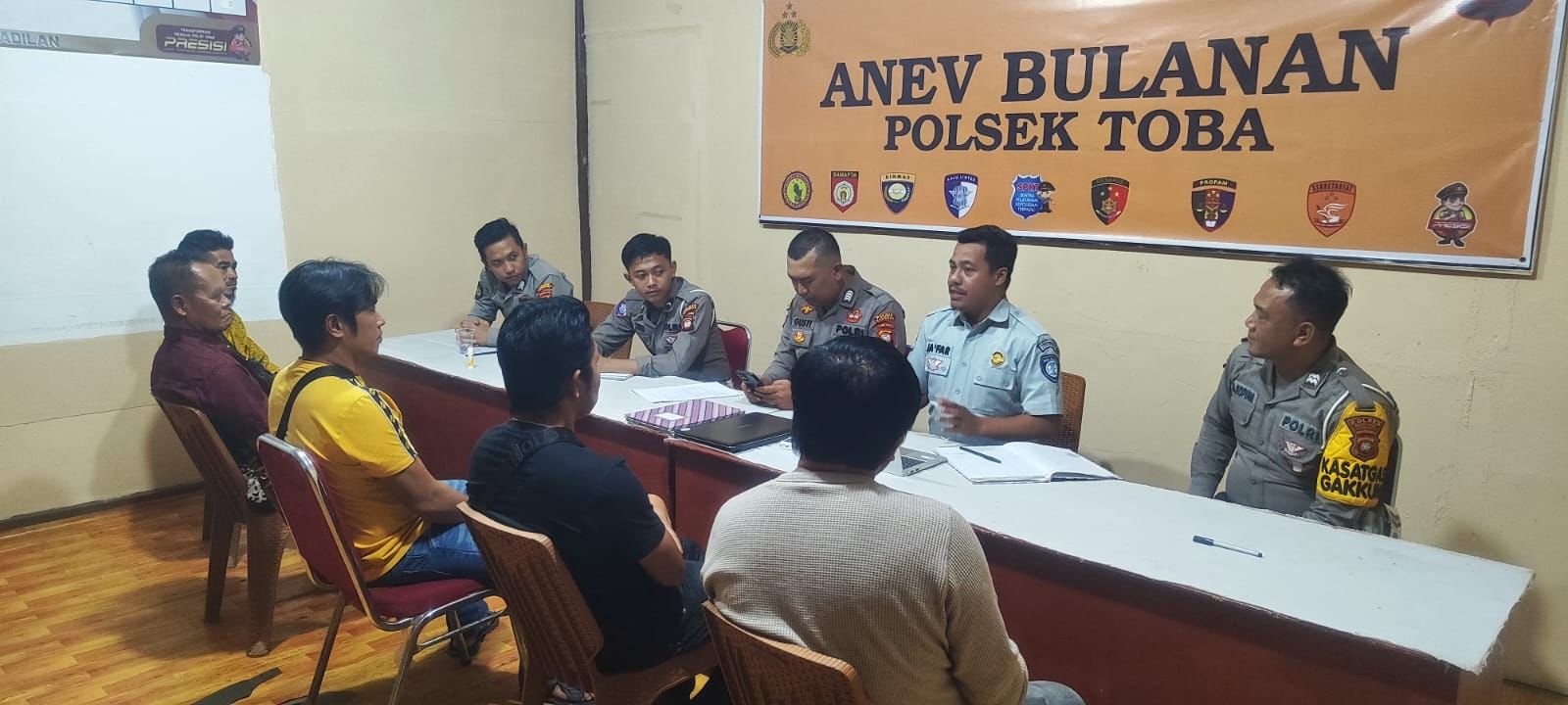 Jasa Raharja Sintang Optimalisasi Koordinasi Lintas Sektor melalui Forum Komunikasi Lalu Lintas Kecamatan Toba, Kabupaten Sanggau Jasa Raharja Sintang Optimalisasi Koordinasi Lintas Sektor melalui Forum Komunikasi Lalu Lintas Kecamatan Toba, Kabupaten Sanggau