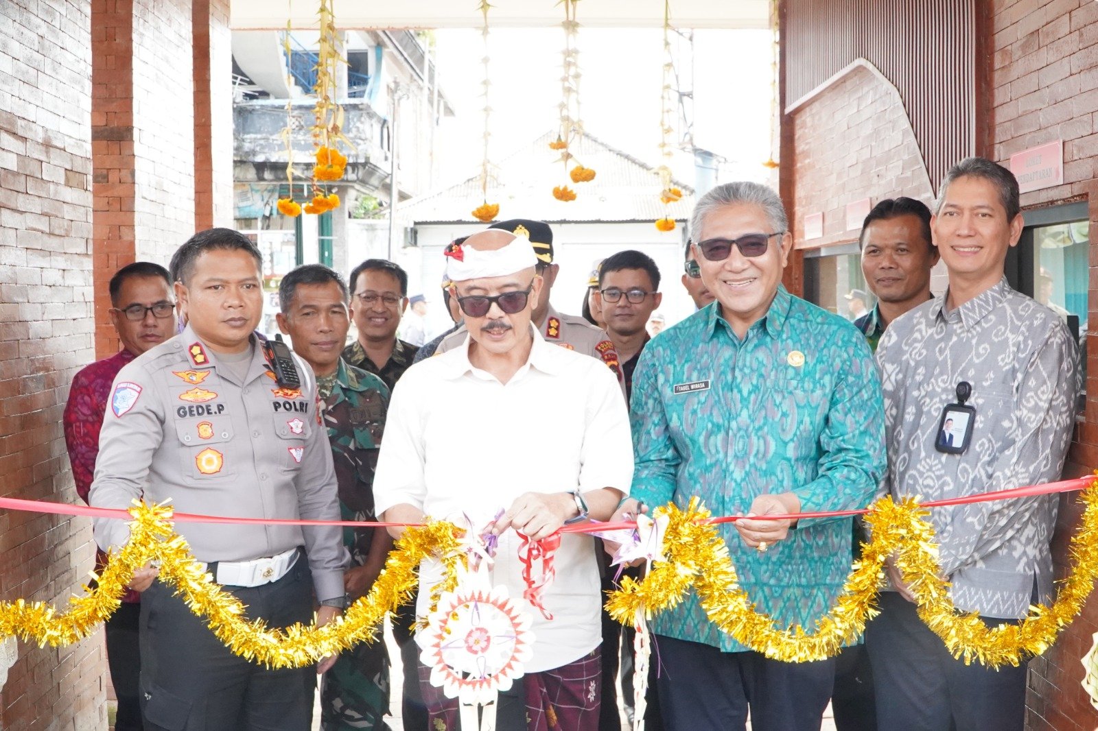 Kepala Kantor Wilayah PT Jasa Raharja Bali Hadiri Peresmian Samsat Drive Thru Kabupaten Bangli Kepala Kantor Wilayah PT Jasa Raharja Bali Hadiri Peresmian Samsat Drive Thru Kabupaten Bangli