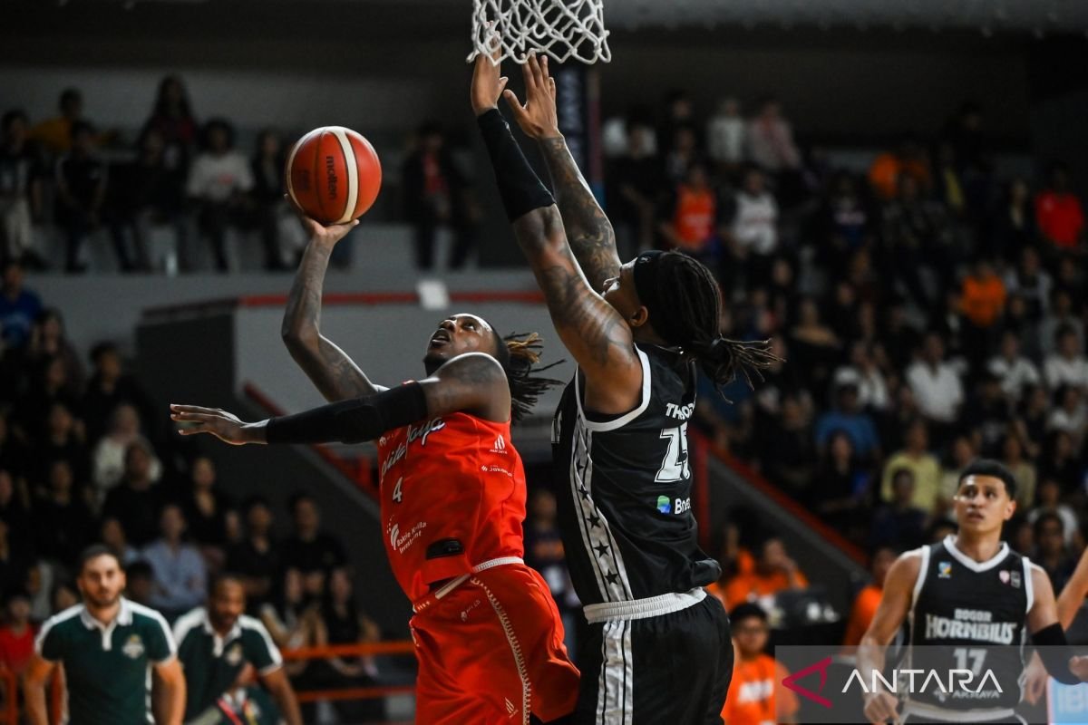 Pelita Jaya Dominan di Setengah Musim, Rebut Posisi Teratas Pelita Jaya Dominan di Setengah Musim, Rebut Posisi Teratas