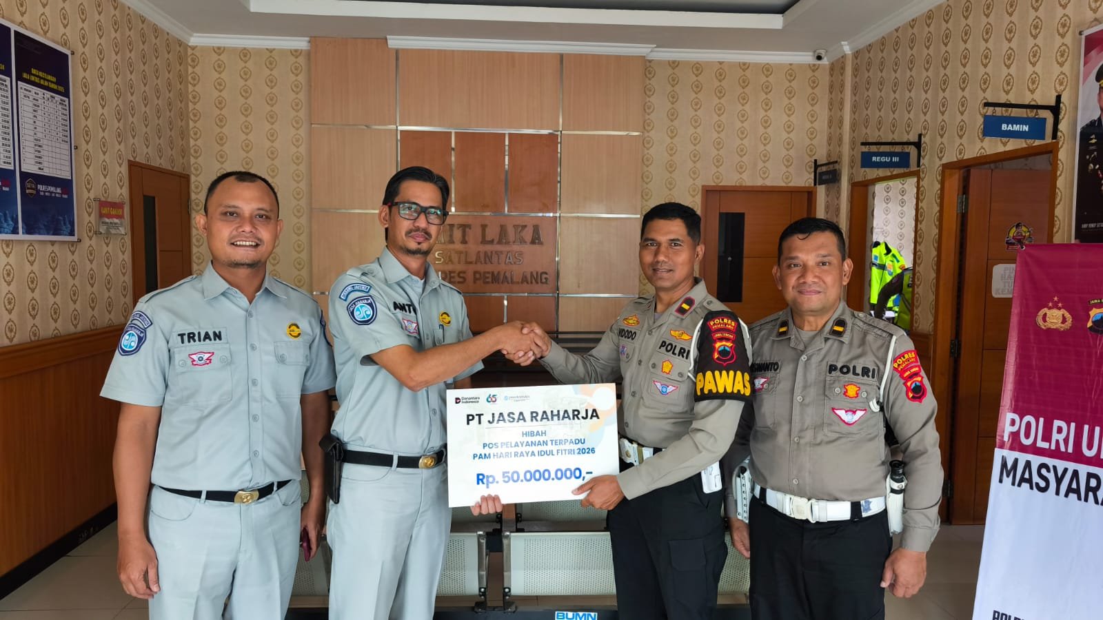 Jasa Raharja Cabang Pekalongan Serahkan Hibah Pos Pelayanan Terpadu PAM Idulfitri 1447 H kepada Polres Pemalang