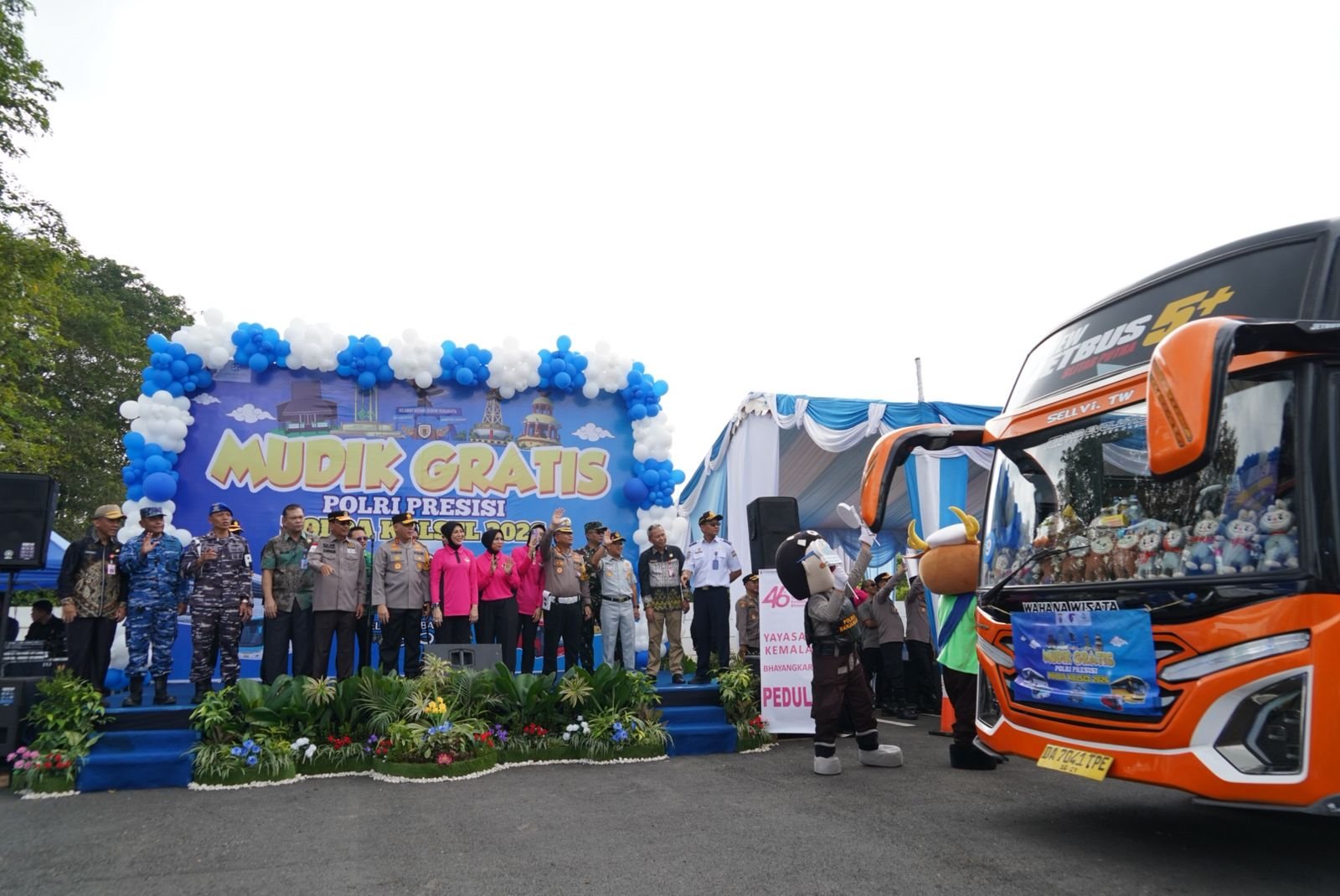 Mudik Aman Keluarga Bahagia, Polda dan Jasa Raharja Kalsel Berangkatkan 617 Pemudik