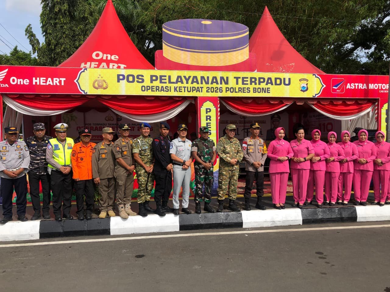 Jasa Raharja Gelar Aksi Simpatik dalam Apel Malam Takbiran di Watampone