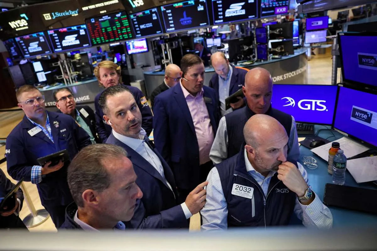 Futures Wall Street Turun di Tengah Kenaikan Harga Minyak Global