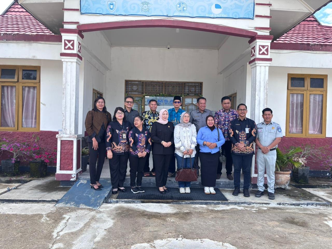 Kunjungan DPRD Kalteng, Samsat Kuala Kurun Perkuat Komitmen Layanan Prima