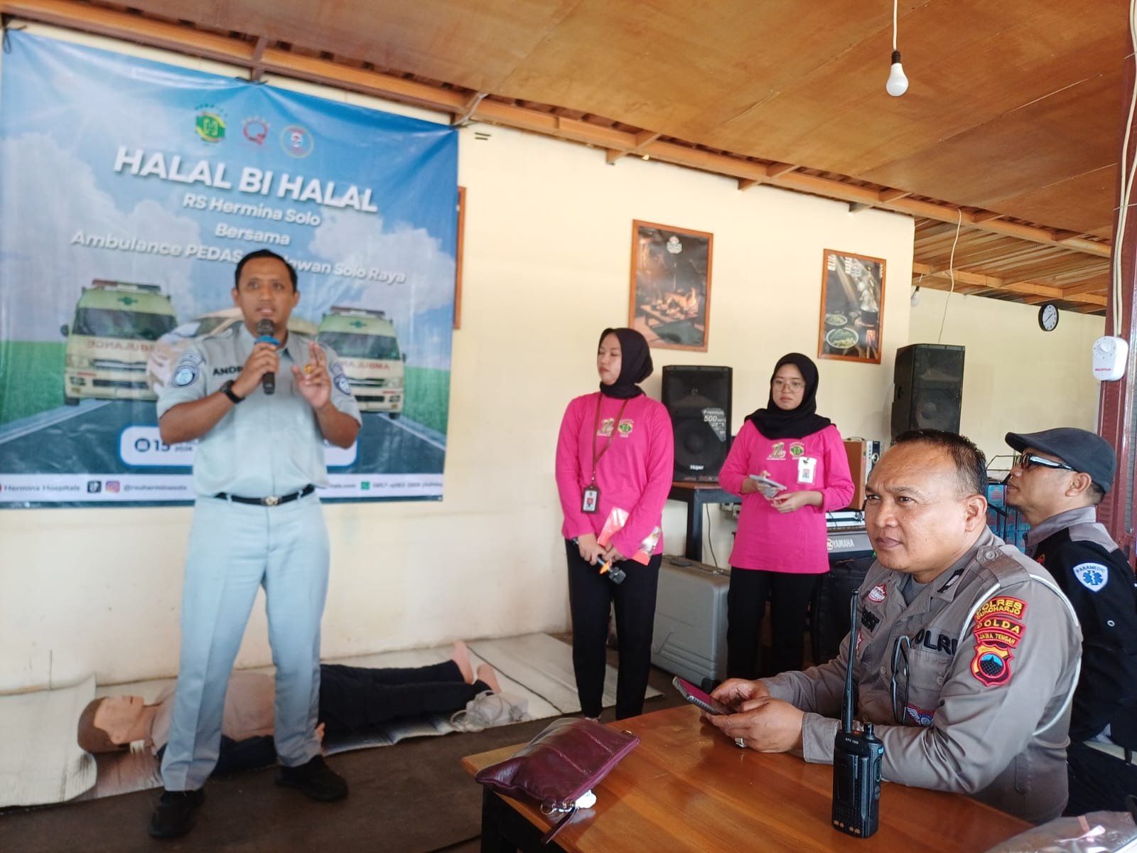 Tekan Fatalitas Kecelakaan, Jasa Raharja dan RS Hermina Solo Bekali Relawan Ambulans Ilmu PPGD