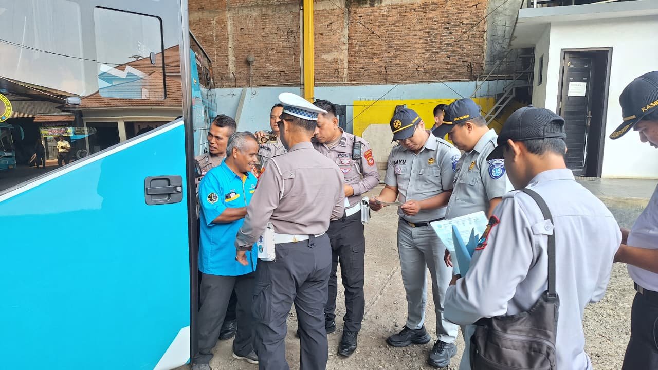 Upaya Peningkatan Keselamatan Lalu Lintas, Jasa Raharja Cabang Cirebon Gelar Ramp Check dan Forum Komunikasi Lalu Lintas (FKLL) di PT Sahabat Prima Abadi Kab Cirebon