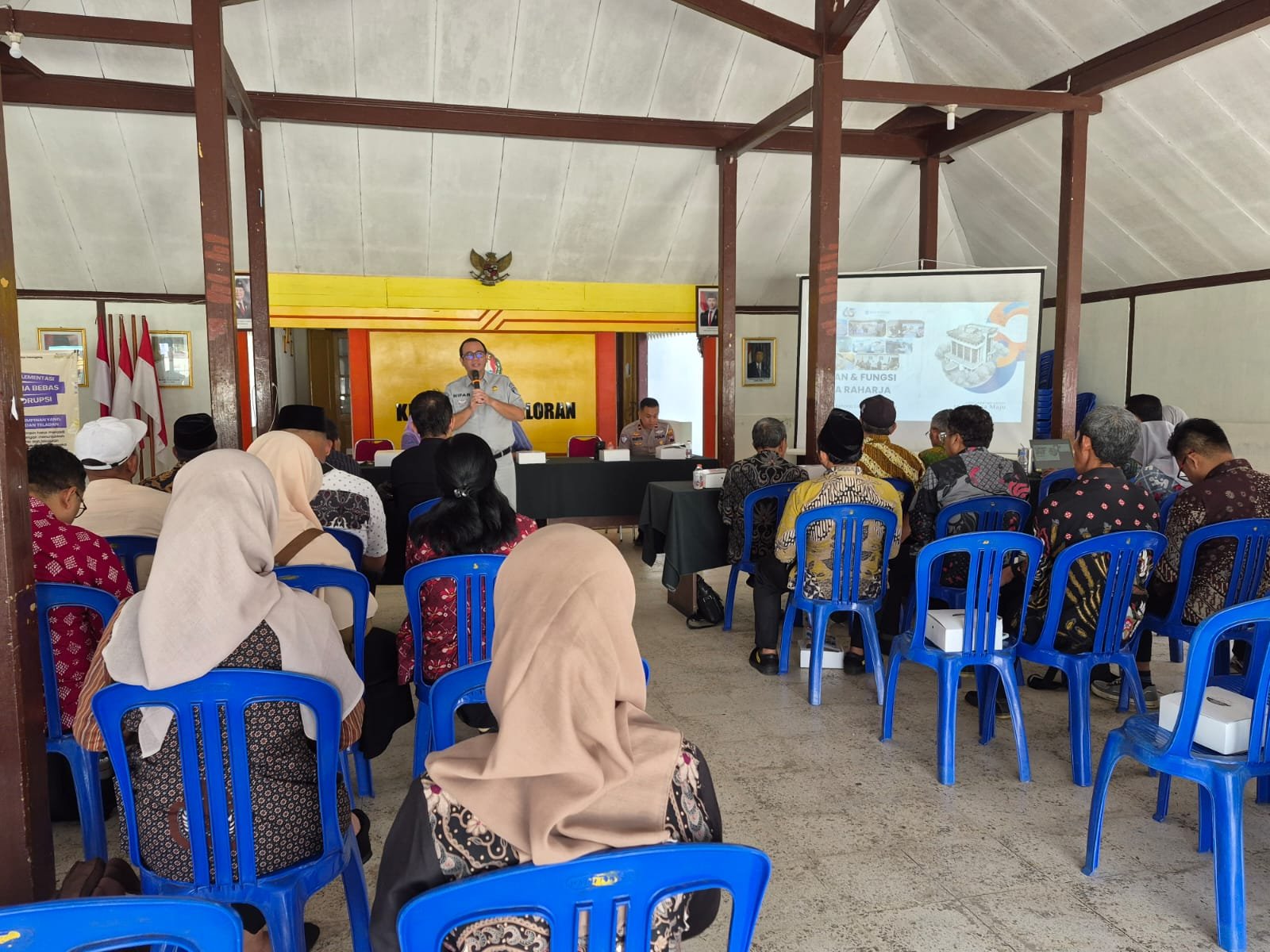 Tim Pembina Samsat Temanggung Gelar Sosialisasi Kepatuhan Pajak Kendaraan Bermotor di Kecamatan Kaloran