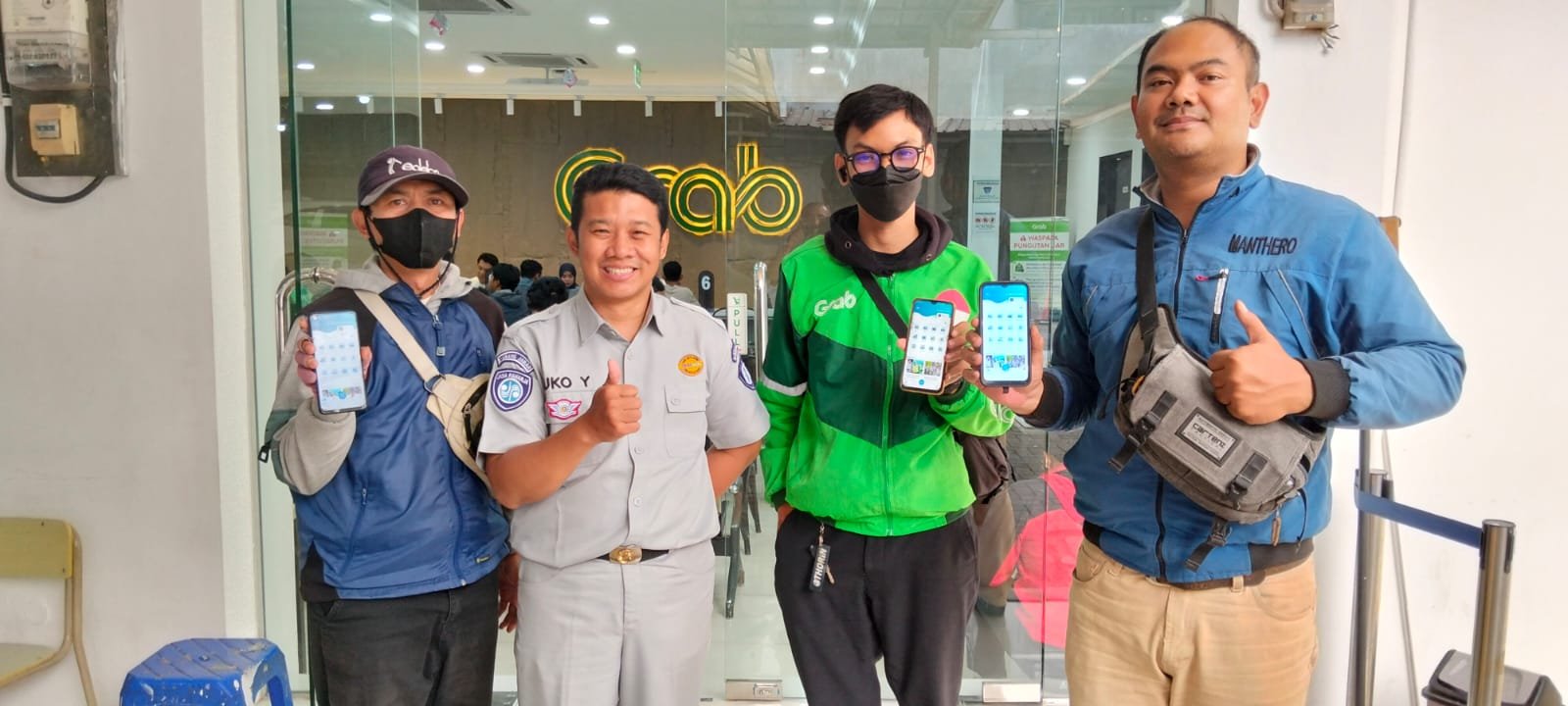 Jasa Raharja Cabang Bandung Gandeng PT Grab Teknologi Indonesia Bandung Glorifikasikan Fitur Lapor Laka pada Platform JRku Jasa Raharja Cabang Bandung Gandeng PT Grab Teknologi Indonesia Bandung Glorifikasikan Fitur Lapor Laka pada Platform JRku