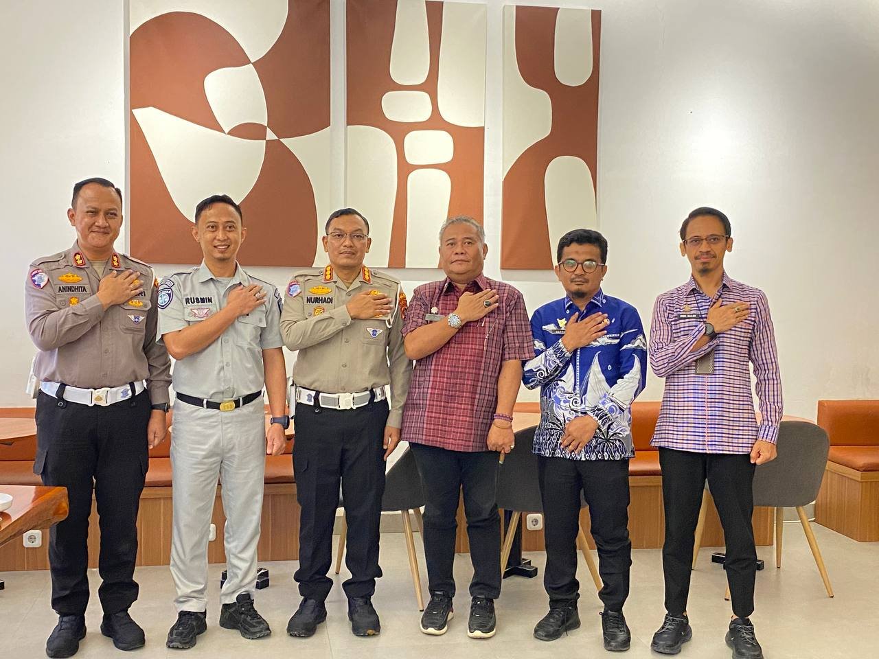 Tim Pembina Samsat Sulbar Tetapkan Langkah Strategis: Tertibkan Administrasi Kendaraan, Perkuat Penerimaan Daerah, dan Akselerasi Layanan Digital