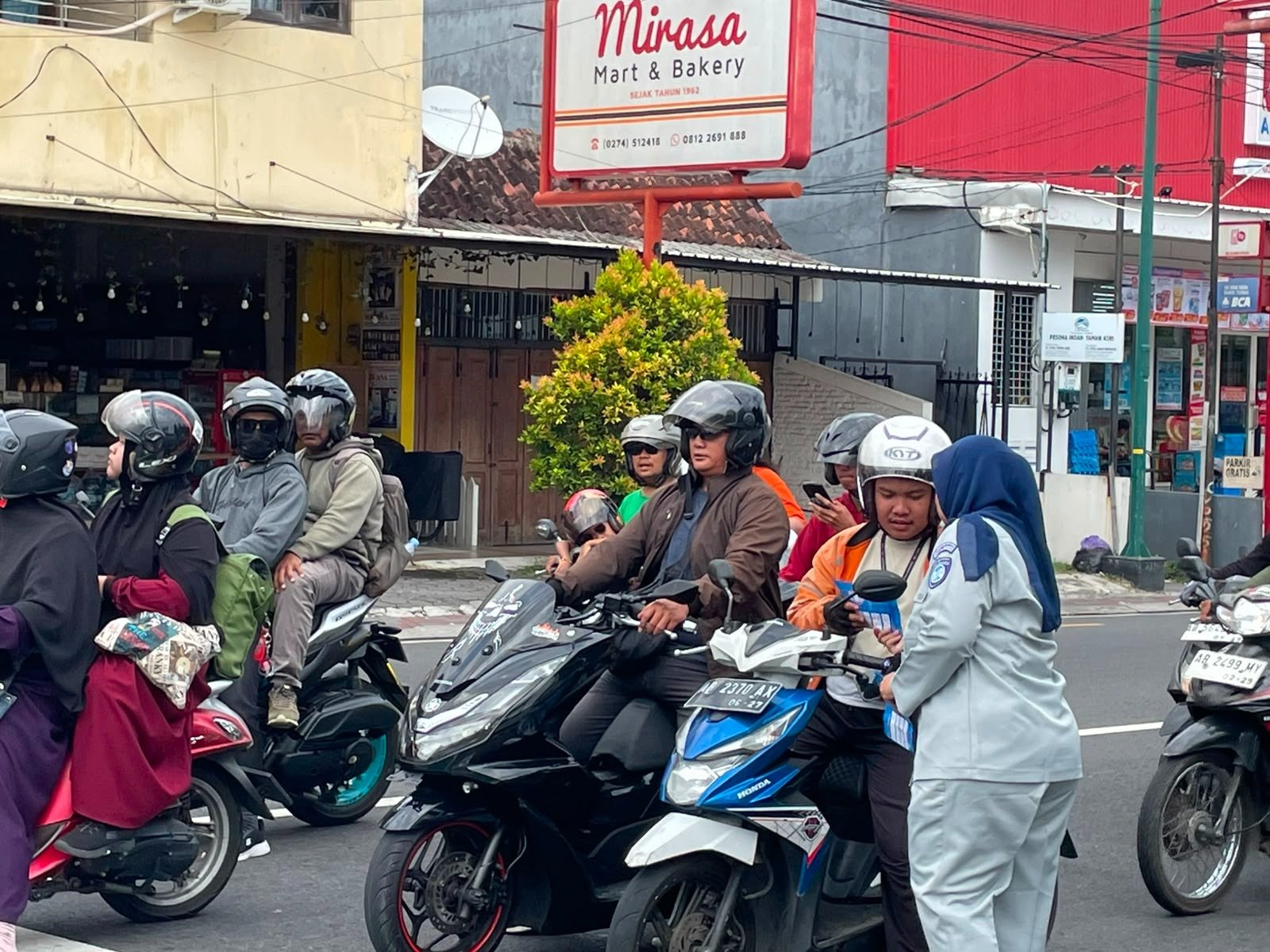 Glorifikasi Reward Emas di Jantung Kota Yogyakarta, Dorong Kepatuhan Wajib Pajak Kendaraan