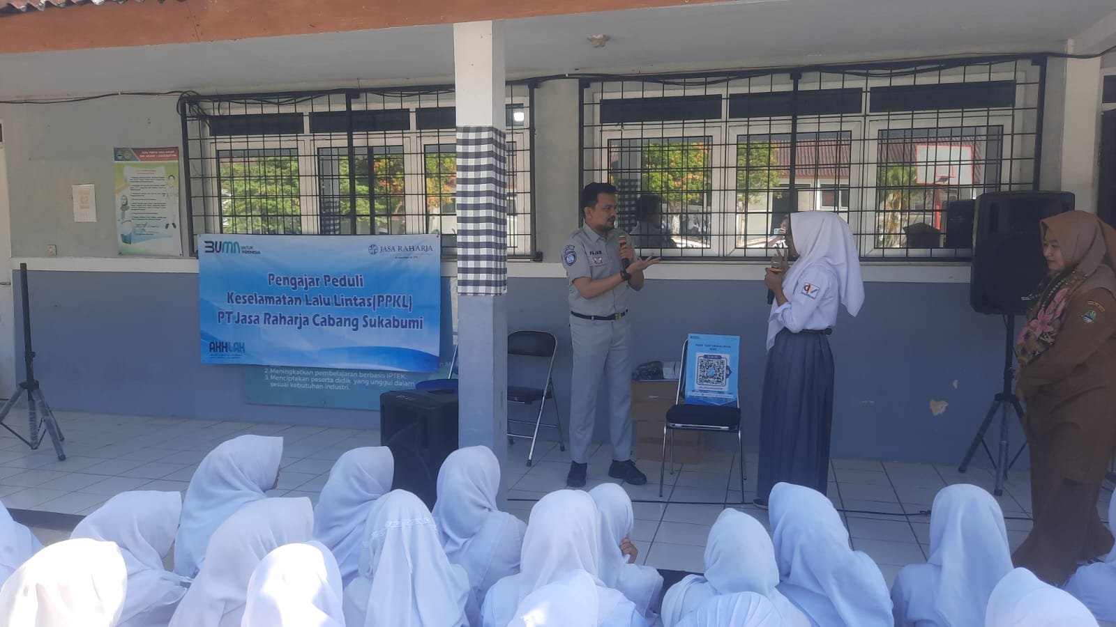 Ajak Keselamatan Berlalu Lintas, Jasa Raharja Cabang Sukabumi Sosialisasi Pengajar Peduli Keselamatan Lalu Lintas (PPKL) di Civitas SMKN 1 Gegerbitung Sukabumi Ajak Keselamatan Berlalu Lintas, Jasa Raharja Cabang Sukabumi Sosialisasi Pengajar Peduli Keselamatan Lalu Lintas (PPKL) di Civitas SMKN 1 Gegerbitung Sukabumi