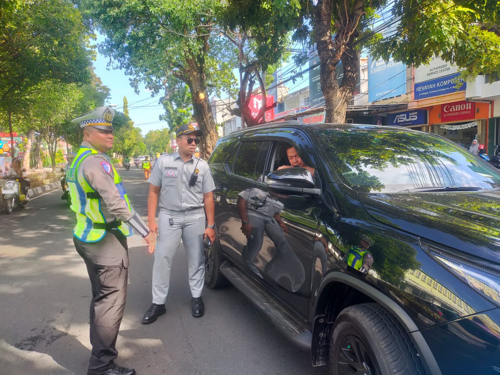 Jasa Raharja NTB Bersama Tim Pembina Samsat Mataram Gelar Operasi Gabungan Tingkatkan Kepatuhan Pajak Kendaraan