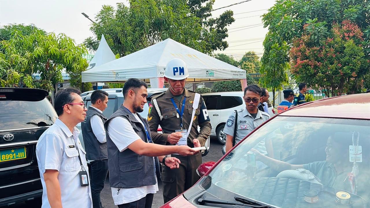 Optimalkan Opsen Pajak, Tim Samsat Induk Haurgeulis dan Bapenda Kabupaten Indramayu Gelar Operasi Penggalian Potensi Wajib Pajak