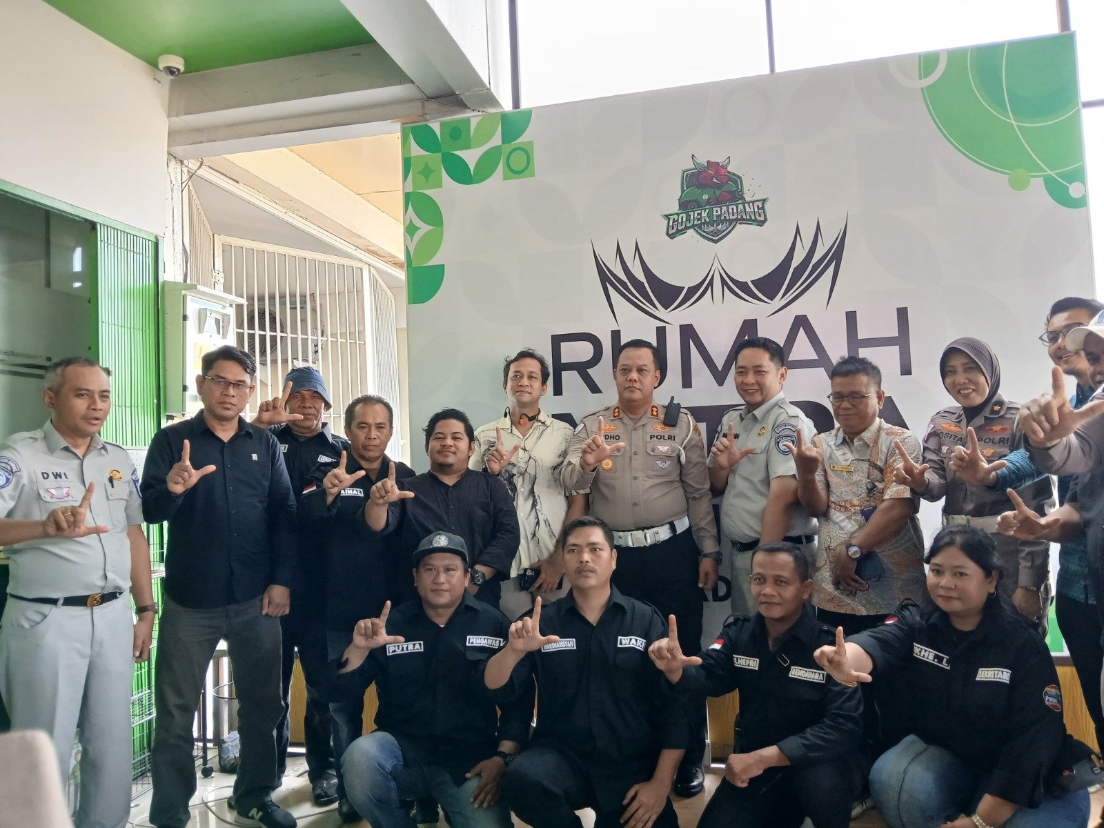 Jasa Raharja Sumbar Dukung Pengukuhan Persatuan Ojol Ranah Minang untuk Perkuat Sinergi dan Budaya Keselamatan Berlalu Lintas