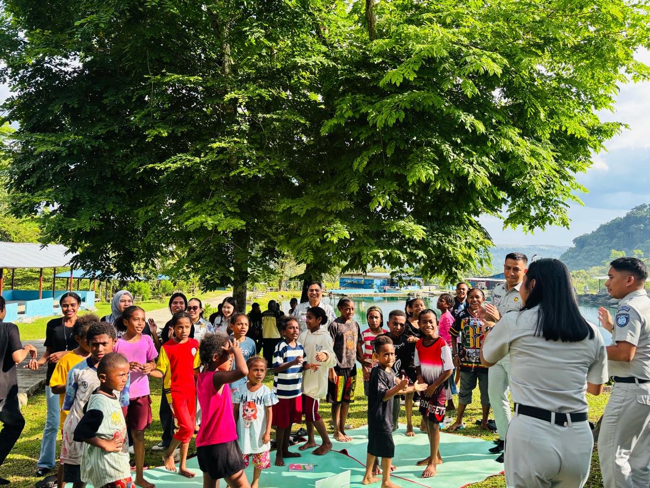 Belajar Sambil Bermain di Alam Terbuka, Jasa Raharja Papua Edukasi Keselamatan Lalu Lintas untuk Anak Papua