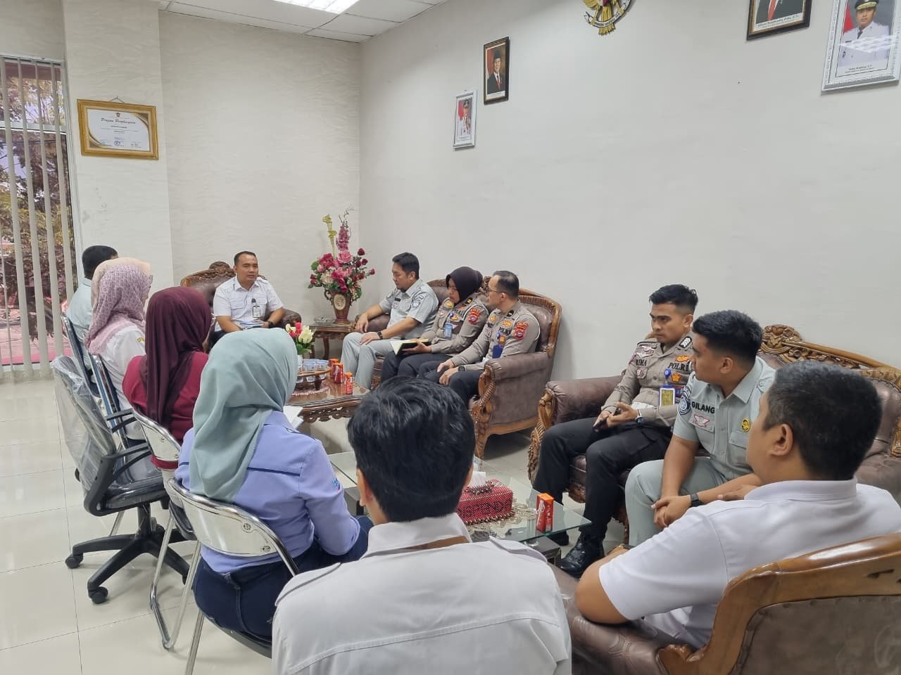 Tim Pembina Samsat Padang Evaluasi Pelayanan untuk Tingkatkan Kualitas Layanan kepada Masyarakat