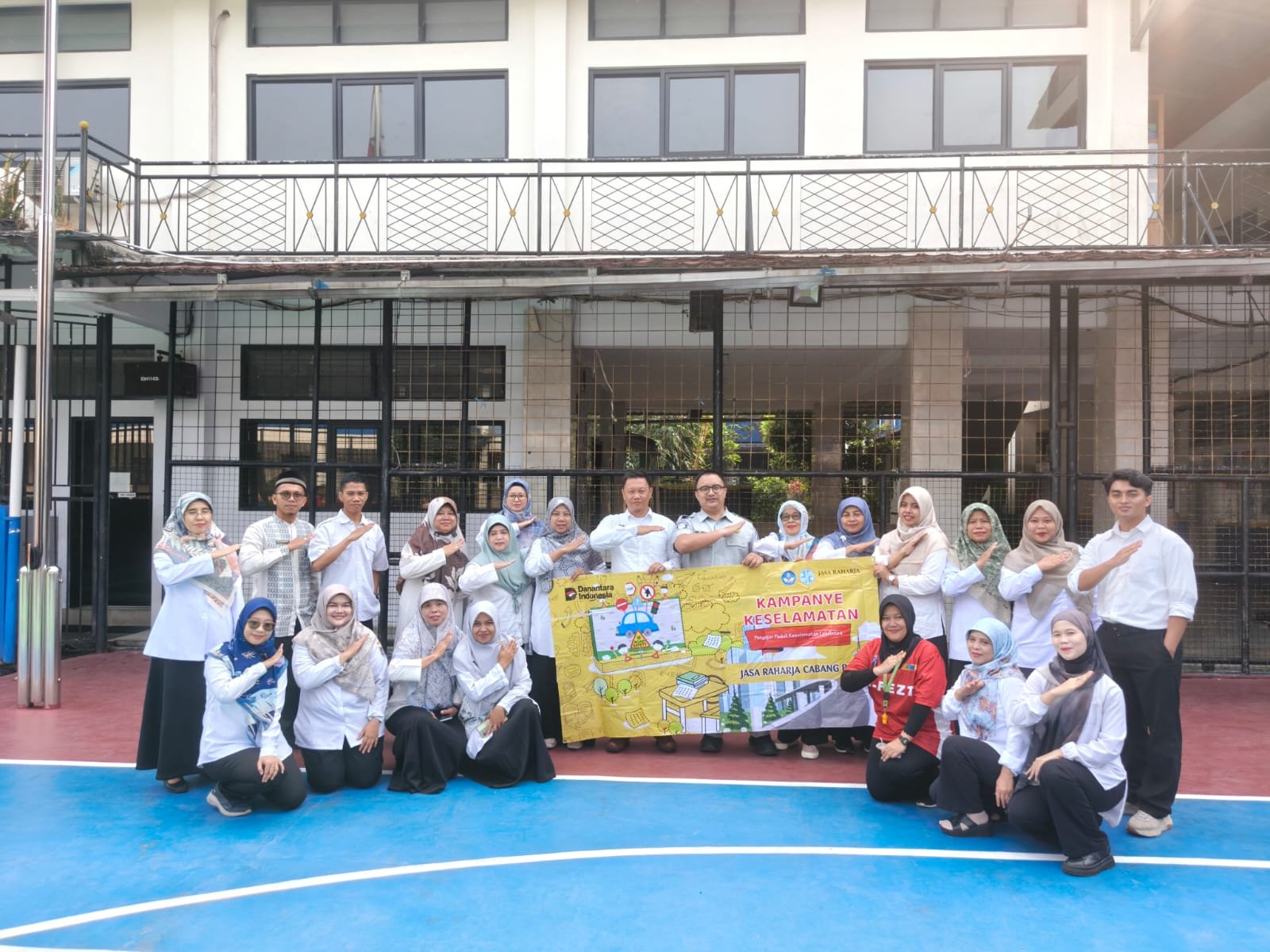 PT Jasa Raharja (Persero) Cabang Bogor Hadir di SMP Negeri 5 Depok Melalui Program PPKL dan Edukasi Tertib Berlalu Lintas