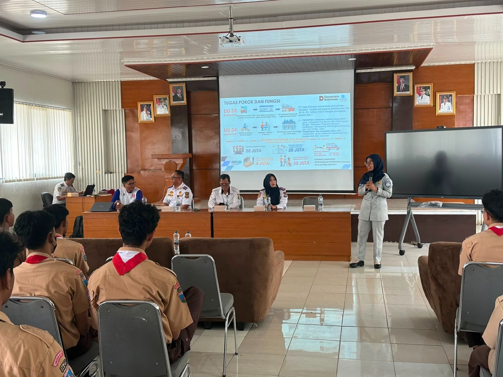 Pastikan Keselamatan Berlalu Lintas, Jasa Raharja Tangerang Gandeng Dinas Perhubungan Tangerang Selatan Sosialisasi di SMAN 3 Pamulang