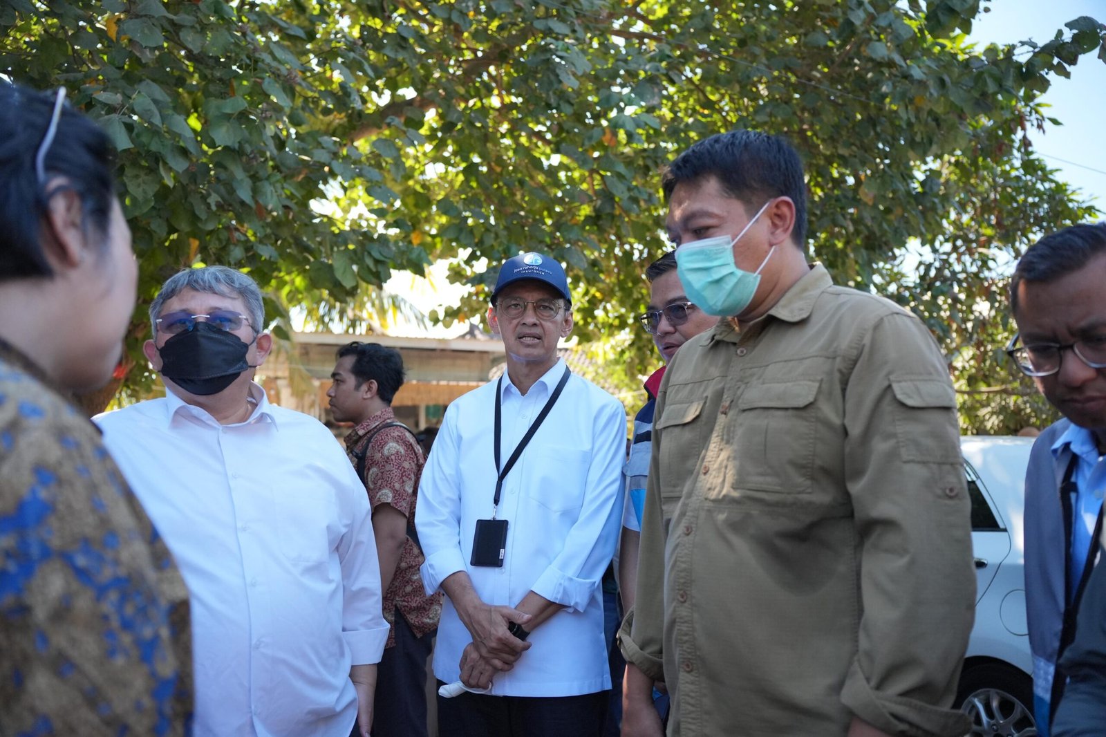 Jasaraharja Putera Dukung Pemulihan Desa Adat Sade dan Pelestarian Tradisi Tenun Melalui Bantuan CSR-ESG Jasaraharja Putera Dukung Pemulihan Desa Adat Sade dan Pelestarian Tradisi Tenun Melalui Bantuan CSR-ESG