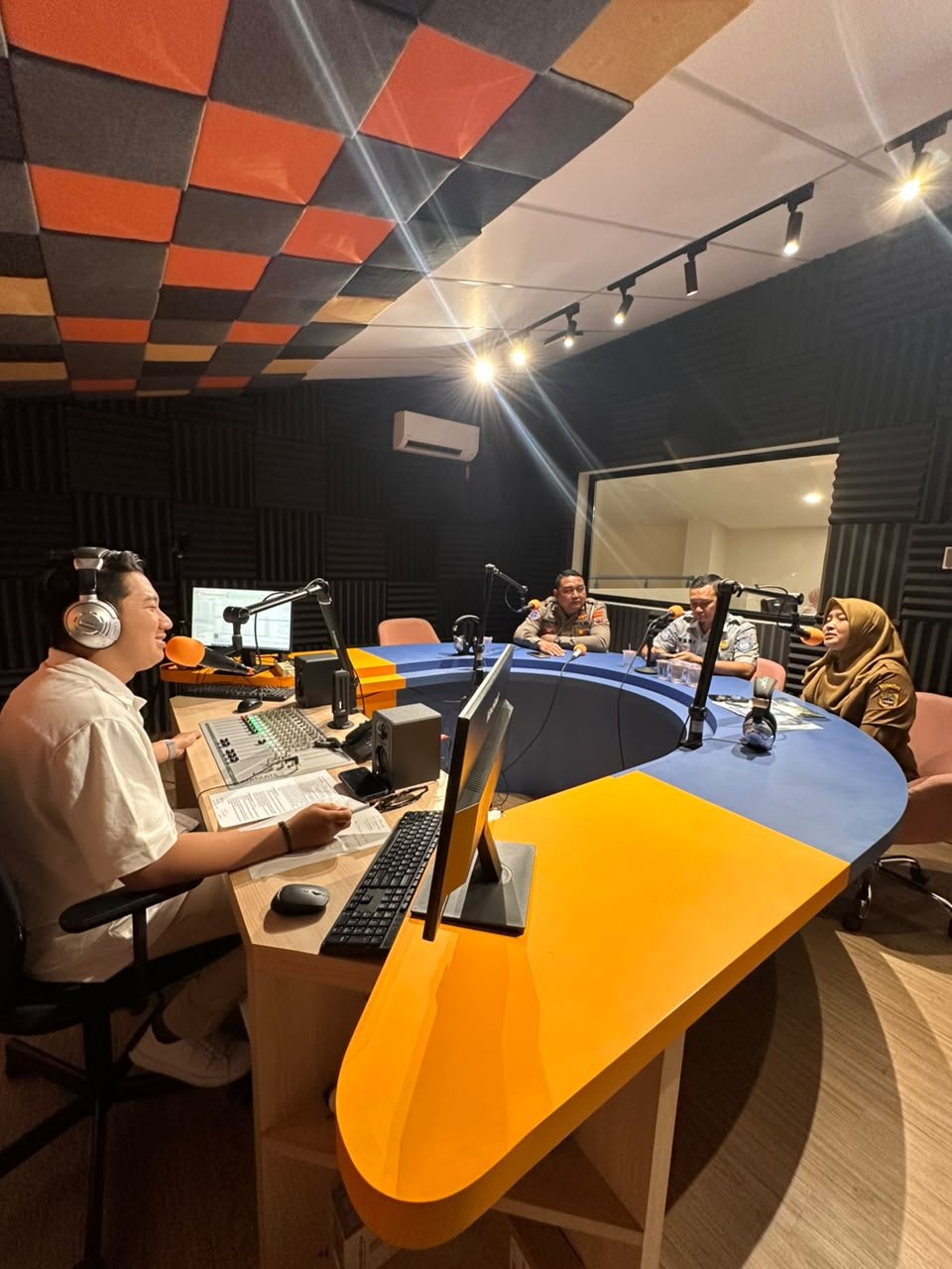 Tim Pembina Samsat Surakarta Perluas Edukasi Jateng Bebas Sanksi Administrasi,Pajak Progresif, dan Denda SWDKLLJ Tahun Lalu