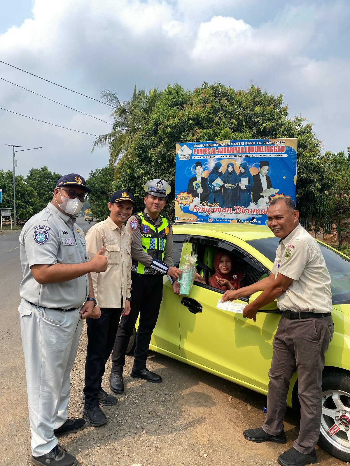 Tim Samsat Musi Rawas I Gelar Samsat Menyapa Edukasi Taat PKB di Simpang Gegas