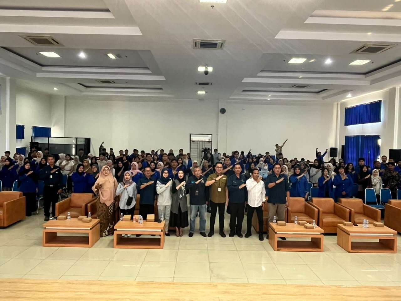 Jasa Raharja Karawang Sosialisasikan PKB Dan SWDKLLJ Di Universitas Buana Perjuangan