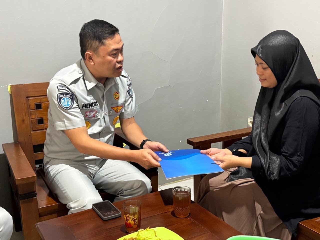 Jasa Raharja Jawa Tengah Serahkan Santunan kepada Ahli Waris Korban KM Virgo di Banyumas