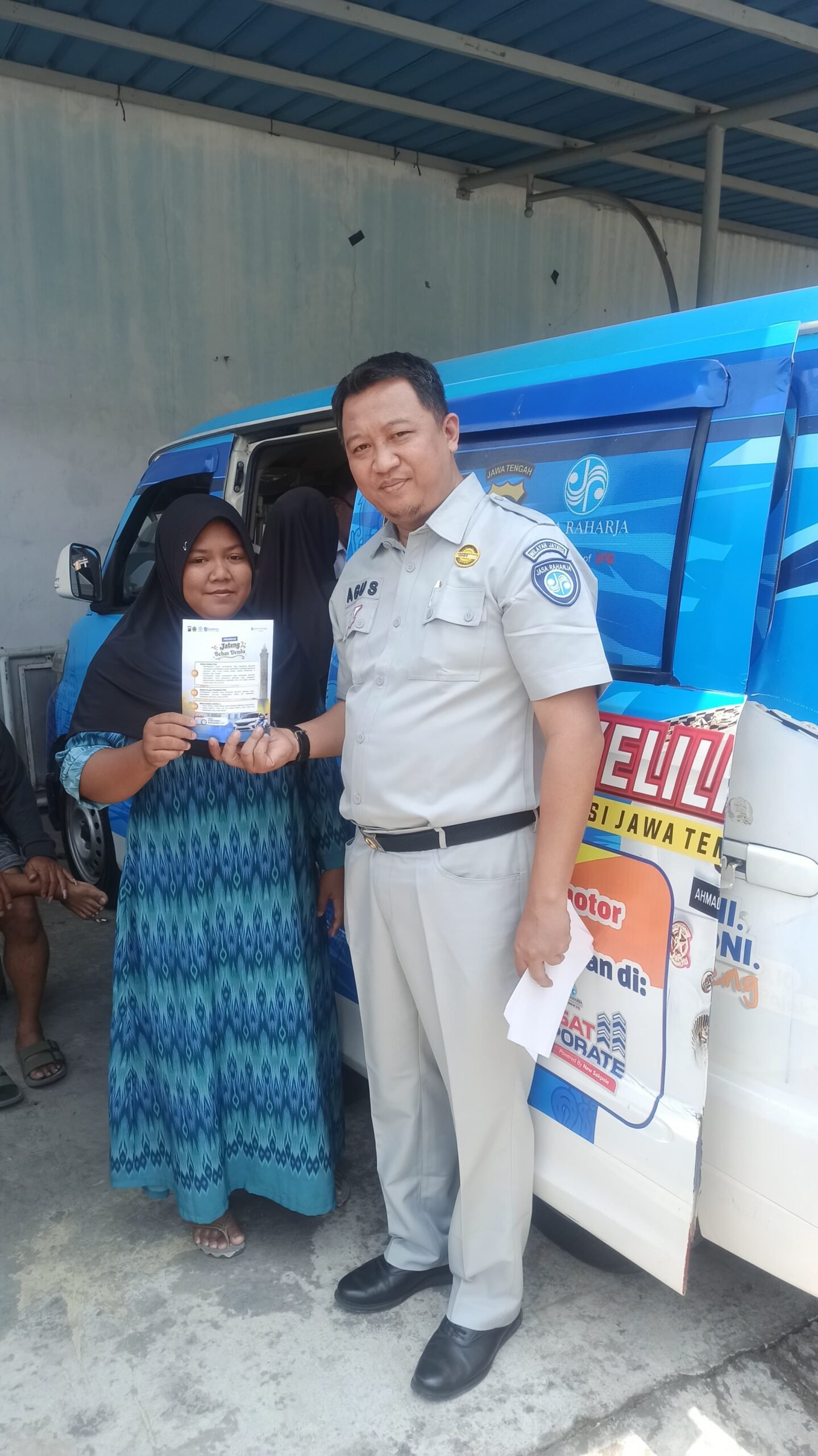 Samsat Kudus Lakukan Glorifikasi Program Jateng Bebas melalui Layanan Samsat Keliling di Kecamatan Undaan