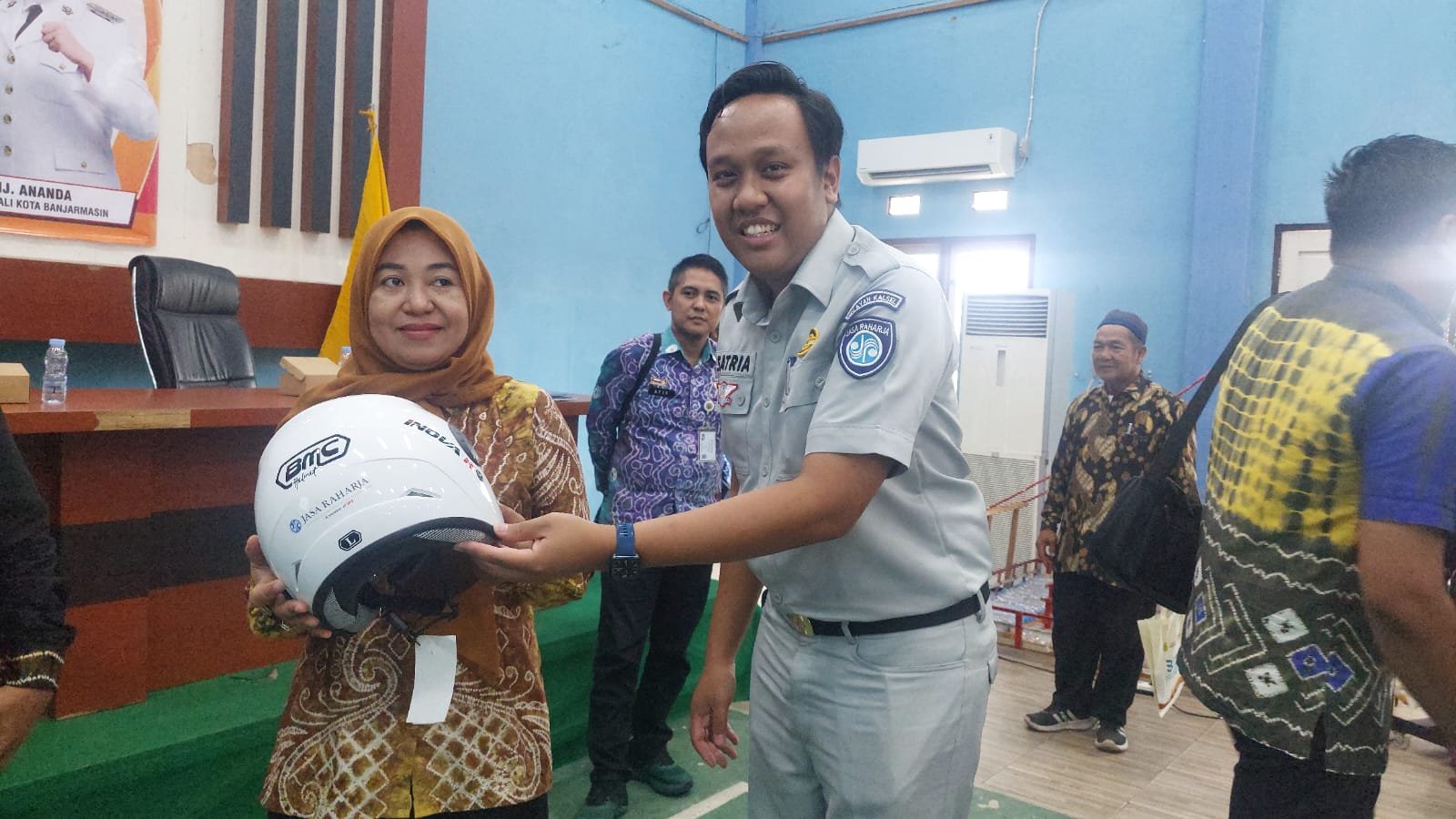 Jasa Raharja Kalsel Kenalkan Perlindungan Korban Kecelakaan dalam Sosialisasi Pajak Daerah di Banjarmasin Timur