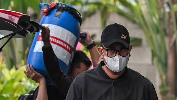 Usai Geledah Kantor BPK Jateng dan Dua Rumah, KPK Sita Uang serta Dokumen Usai Geledah Kantor BPK Jateng dan Dua Rumah, KPK Sita Uang serta Dokumen